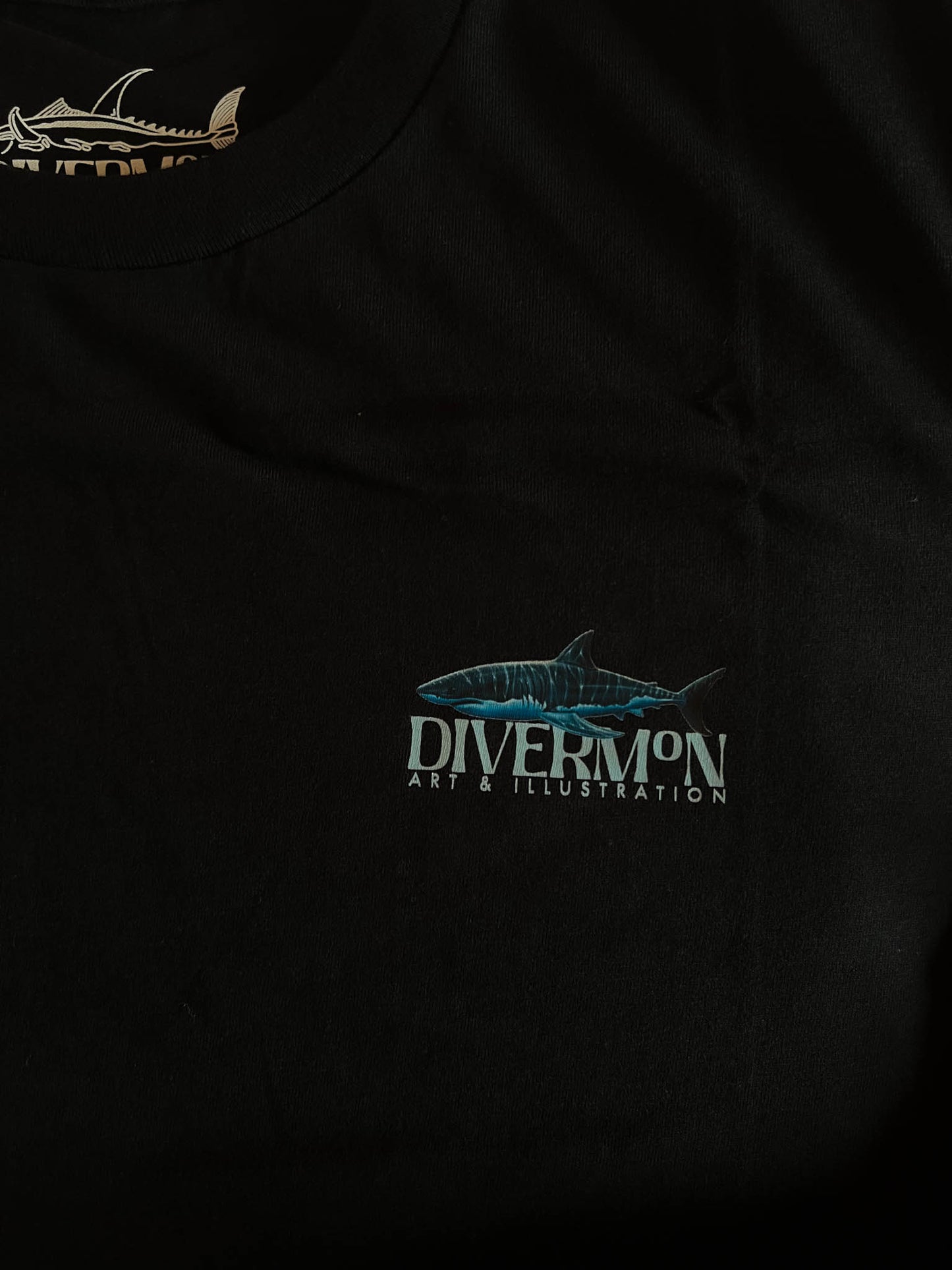 SHARKS UNISEX T-SHIRT