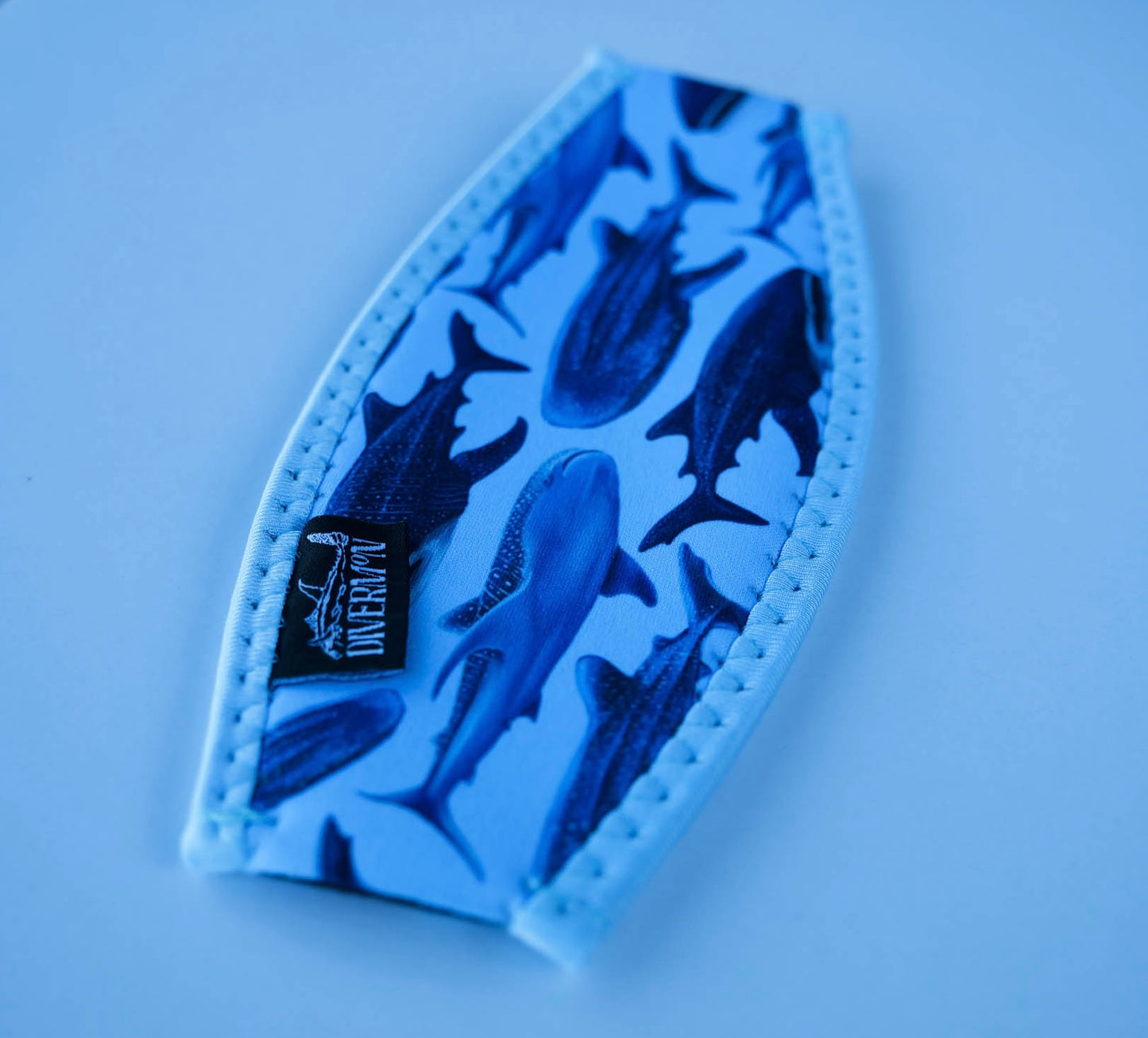 WHALE SHARK BLUE MASK TAMER