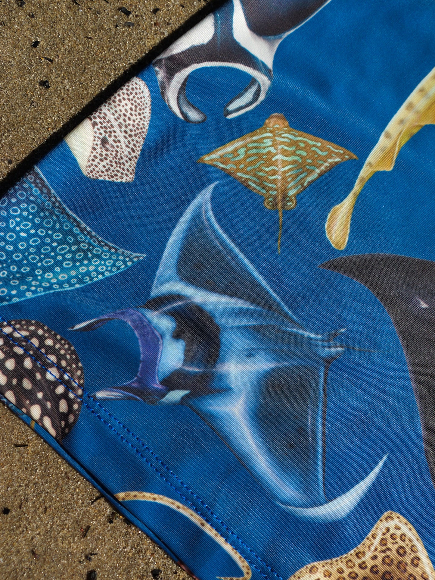 RAYS DARK GAITER