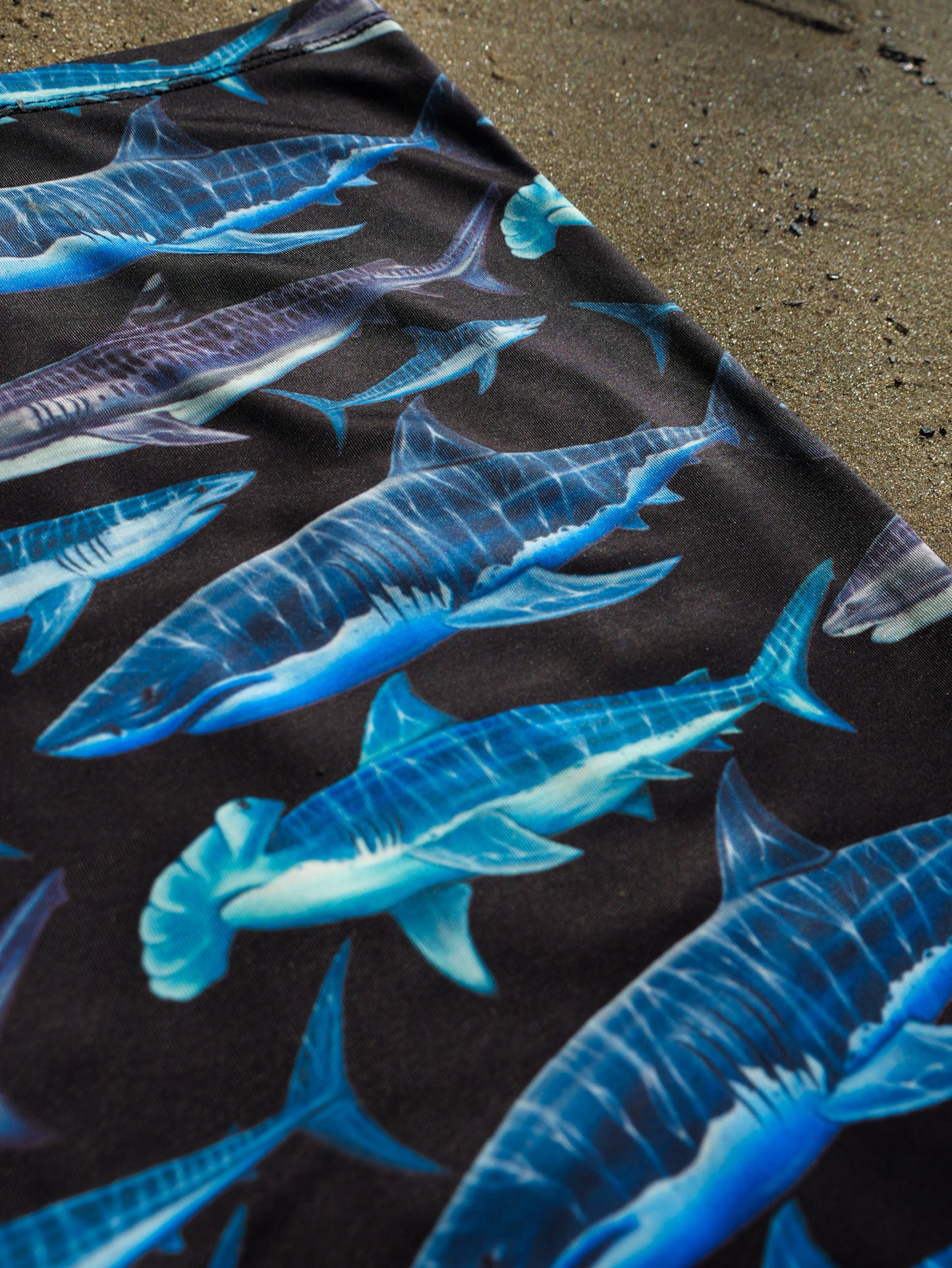 SHARKS BLACK GAITER