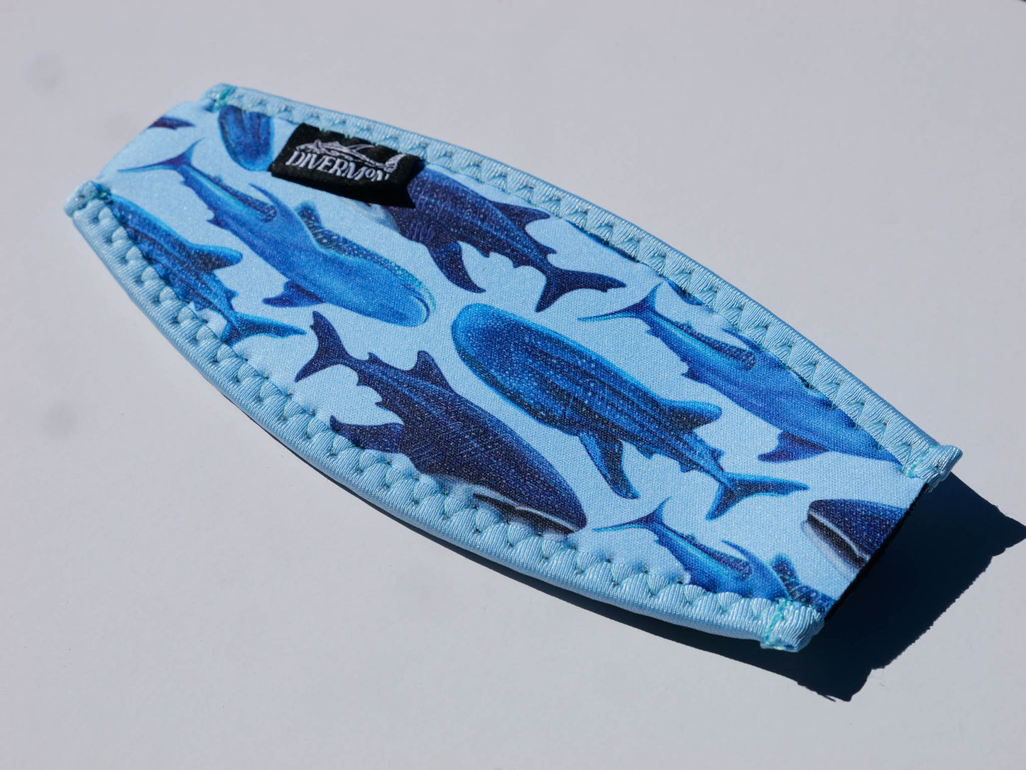 WHALE SHARK BLUE MASK TAMER
