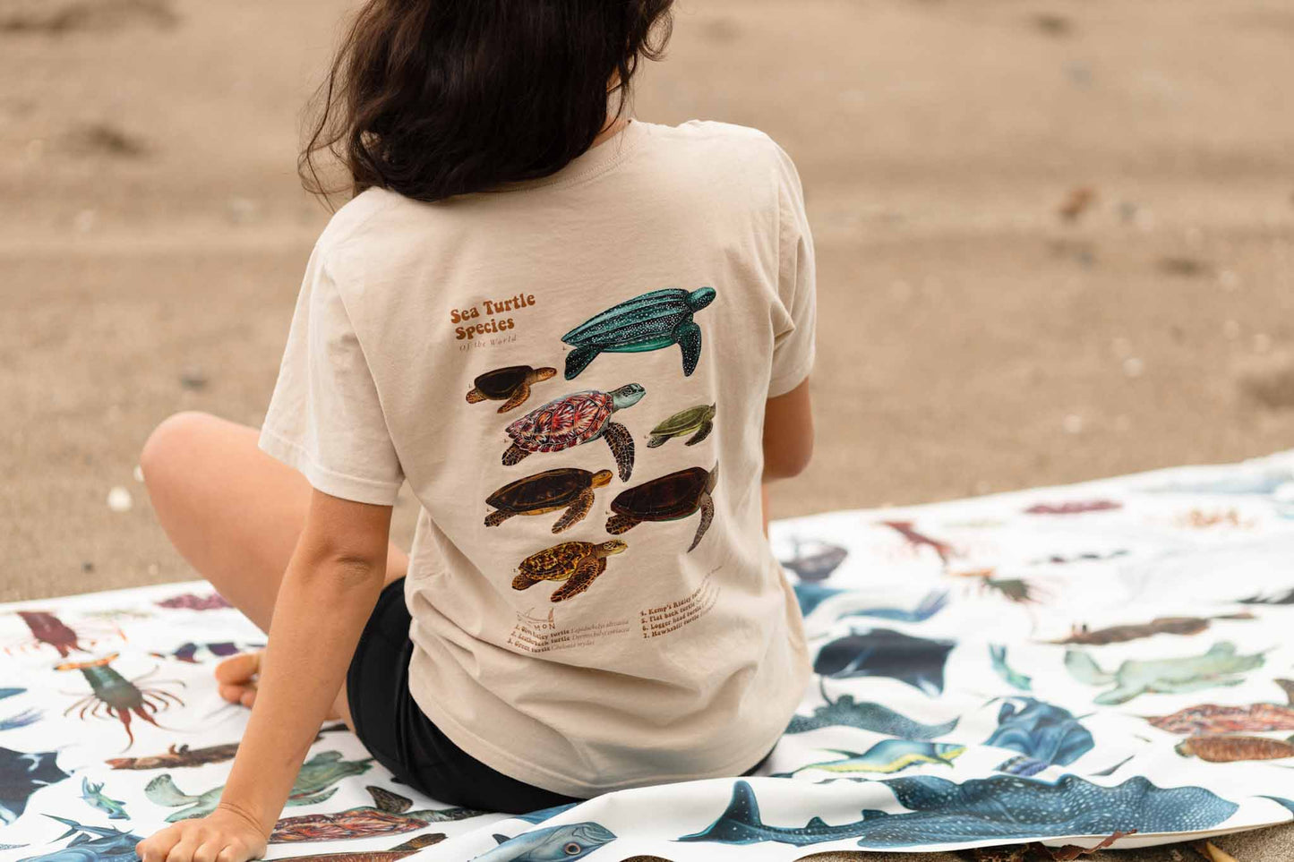 SIDE TURTLE UNISEX T-SHIRT