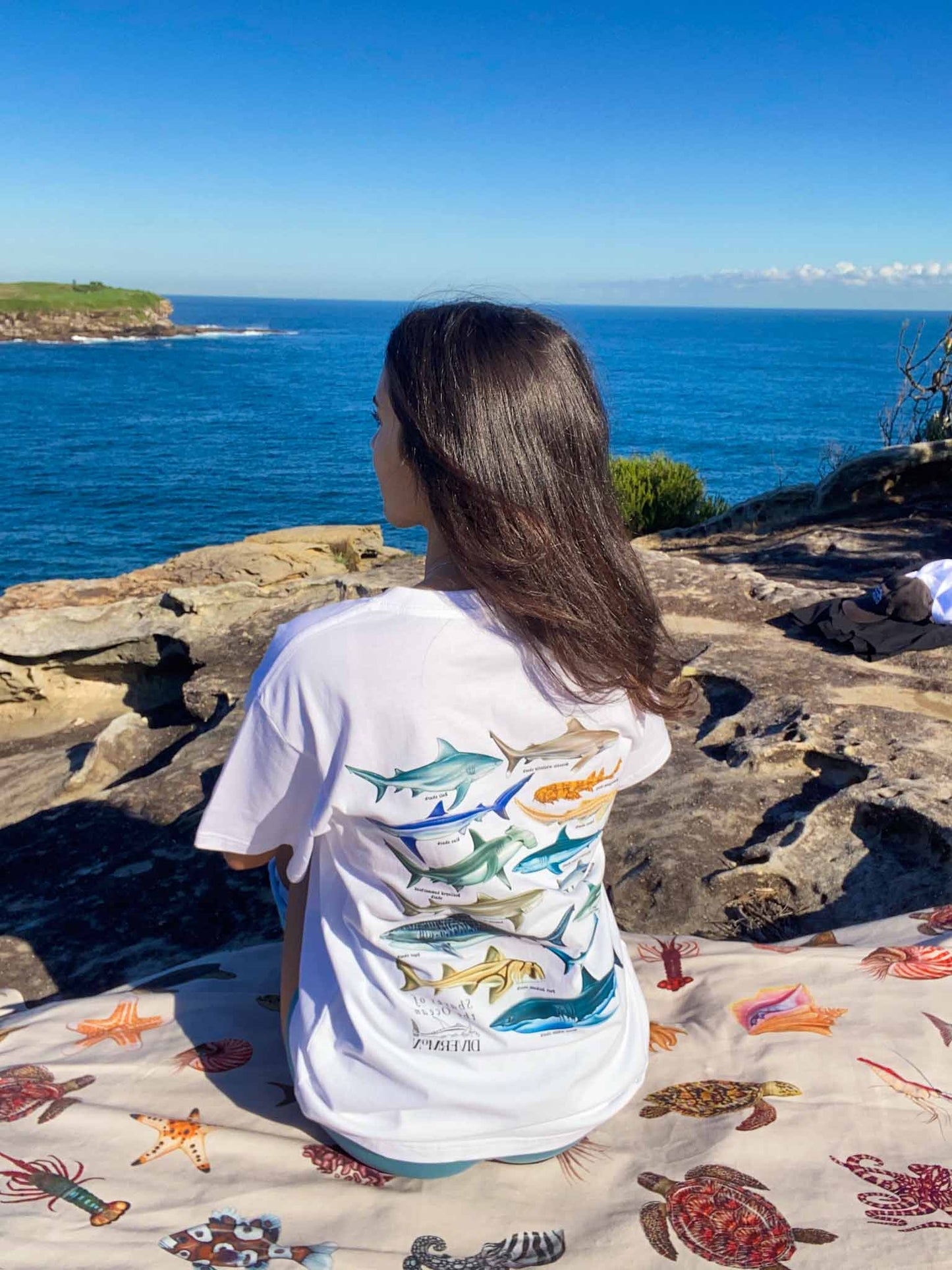 SHARKS UNISEX T-SHIRT