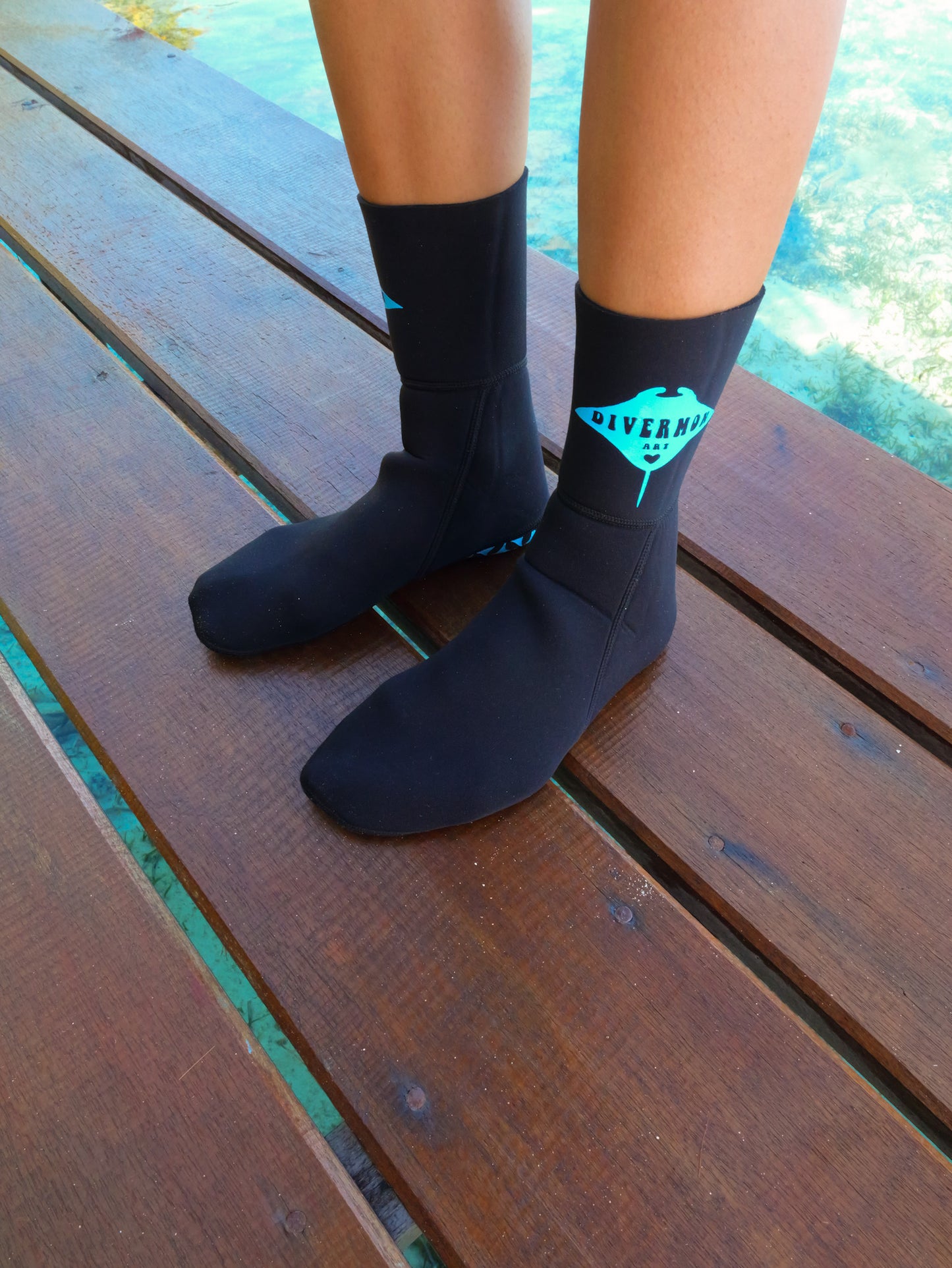 Black dive socks 2mm
