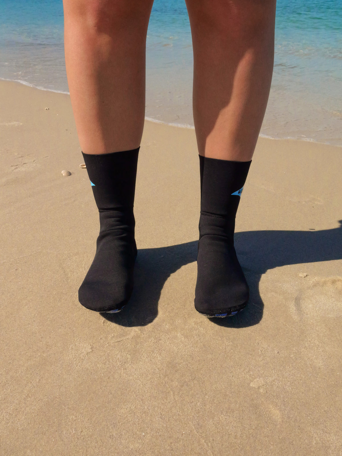 Black dive socks 2mm
