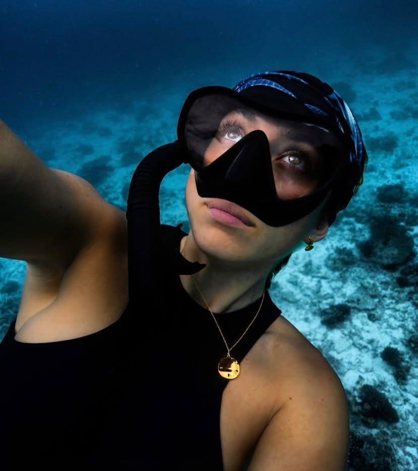 SHARKS BLACK GAITER