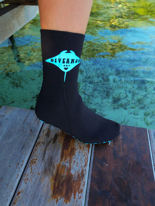 Black dive socks 2mm