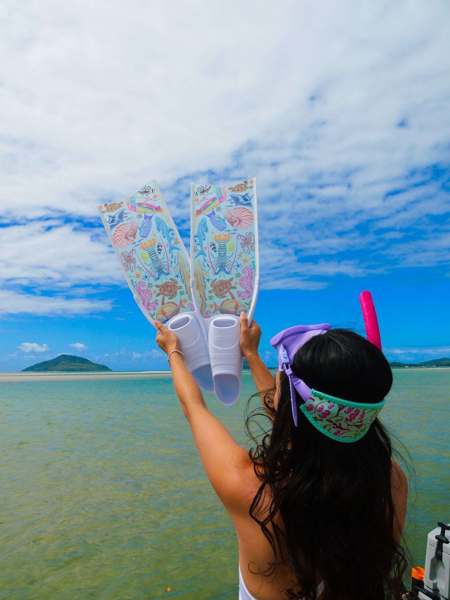 SHORT FINS RAINBOW WHITE