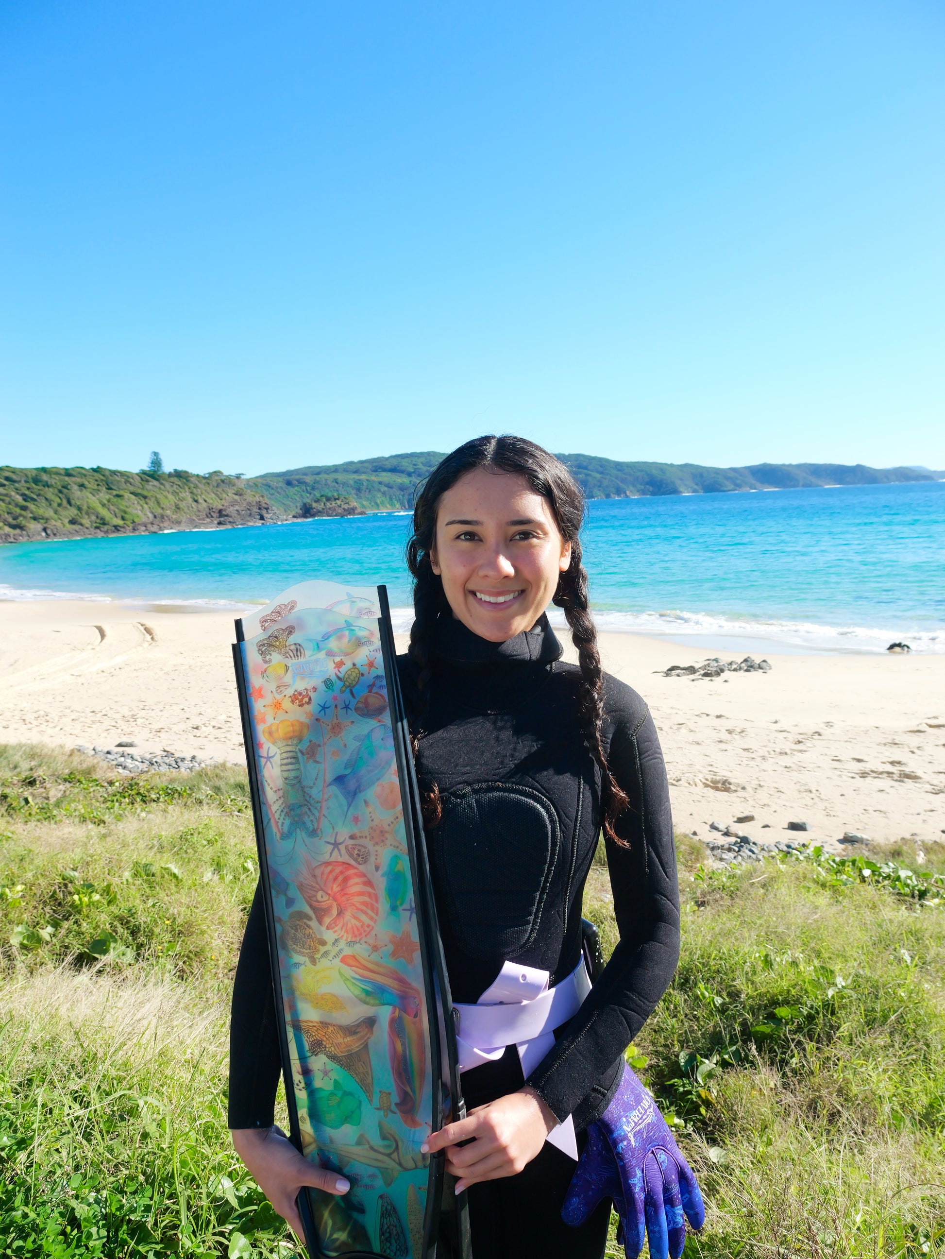 Rainbow Black freediving fins side view Divermon marine life pattern