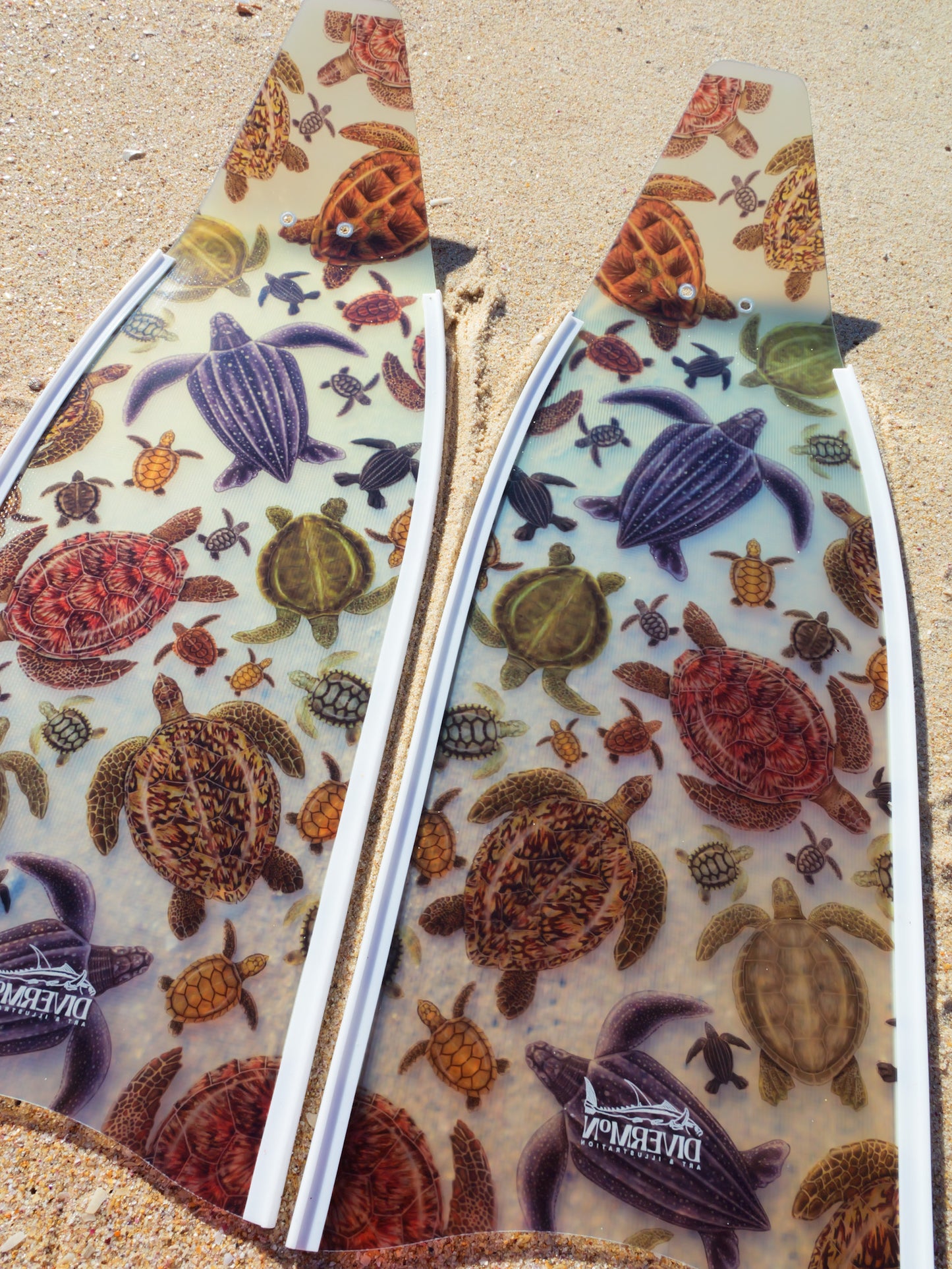 (COMING JULY) SHORT FINS TURTLE WHITE