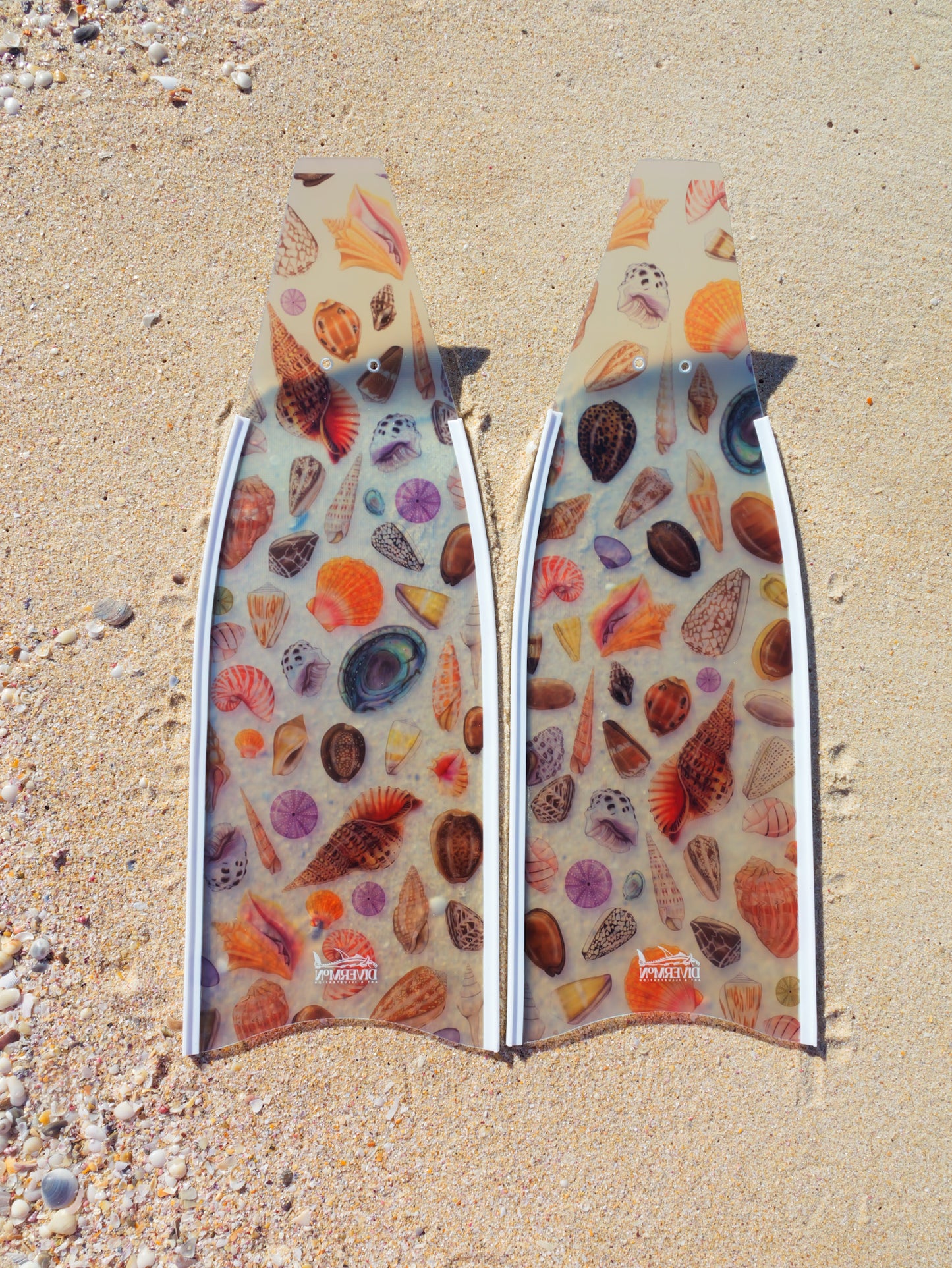 (COMING JULY) SHORT FINS SHELLS WHITE
