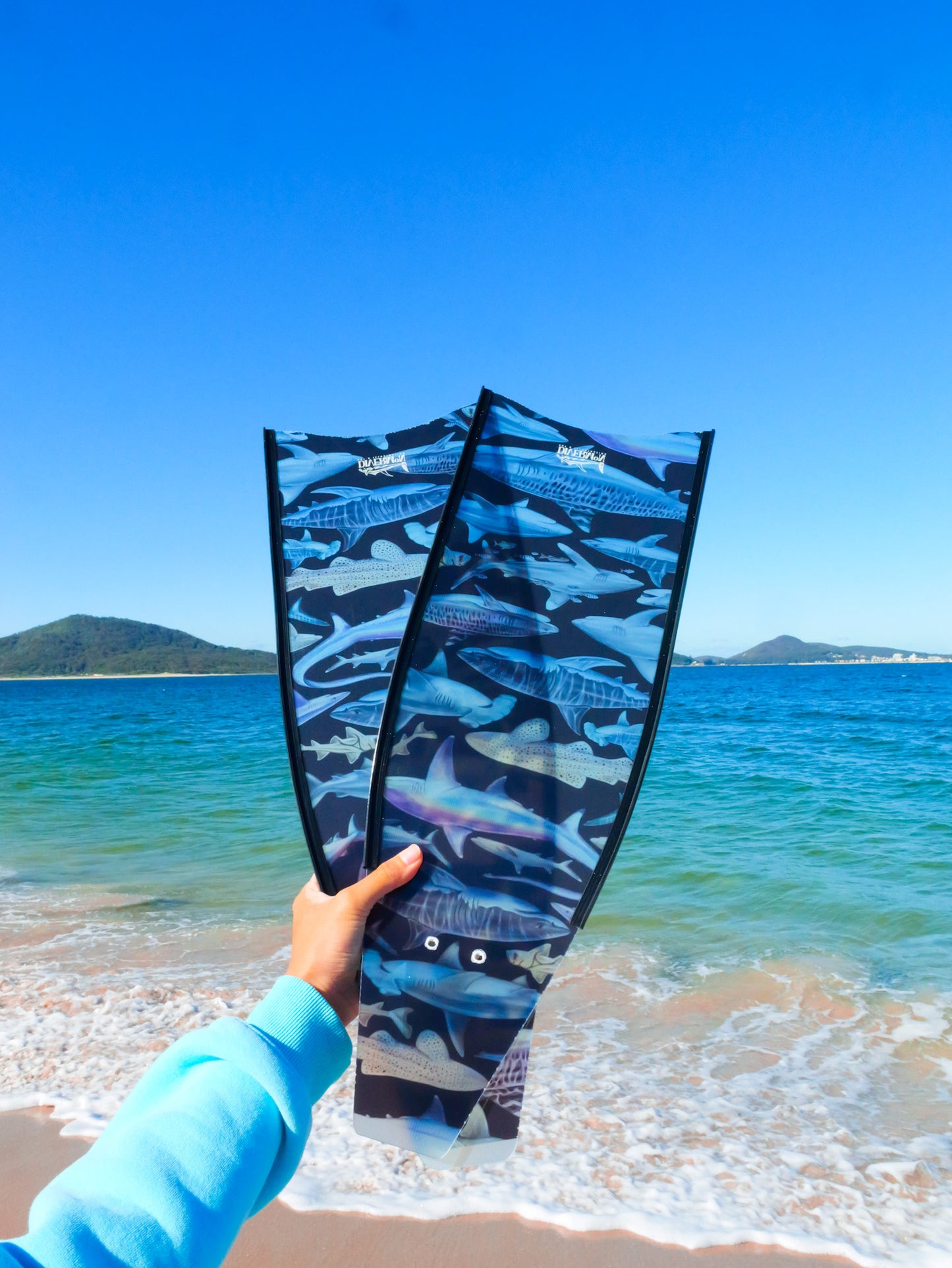 SHORT FINS SHARKS BLACK