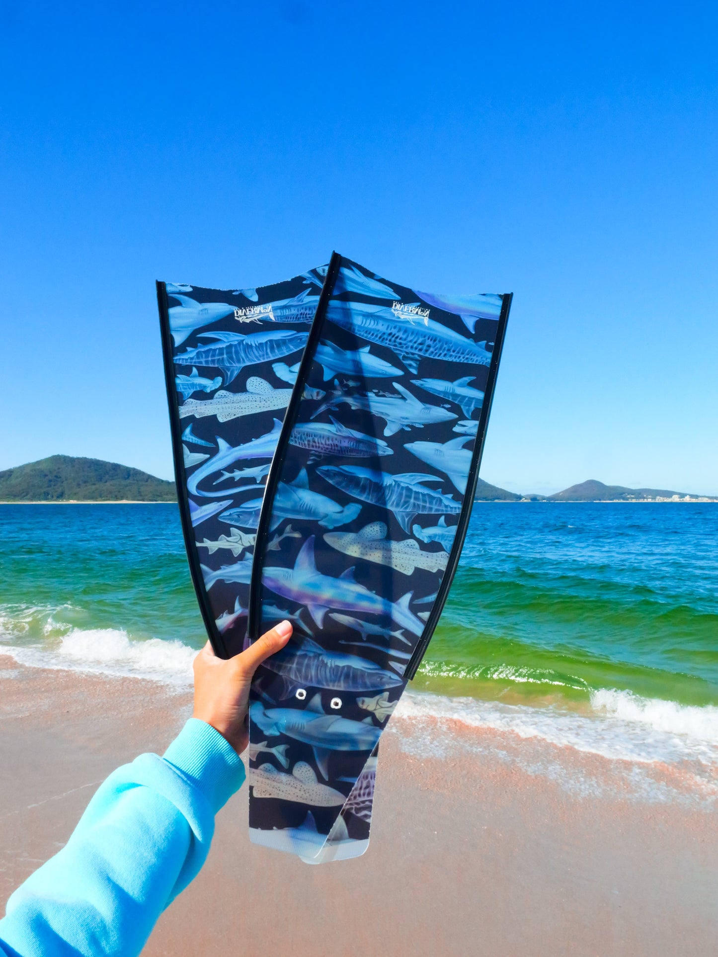SHORT FINS SHARKS BLACK