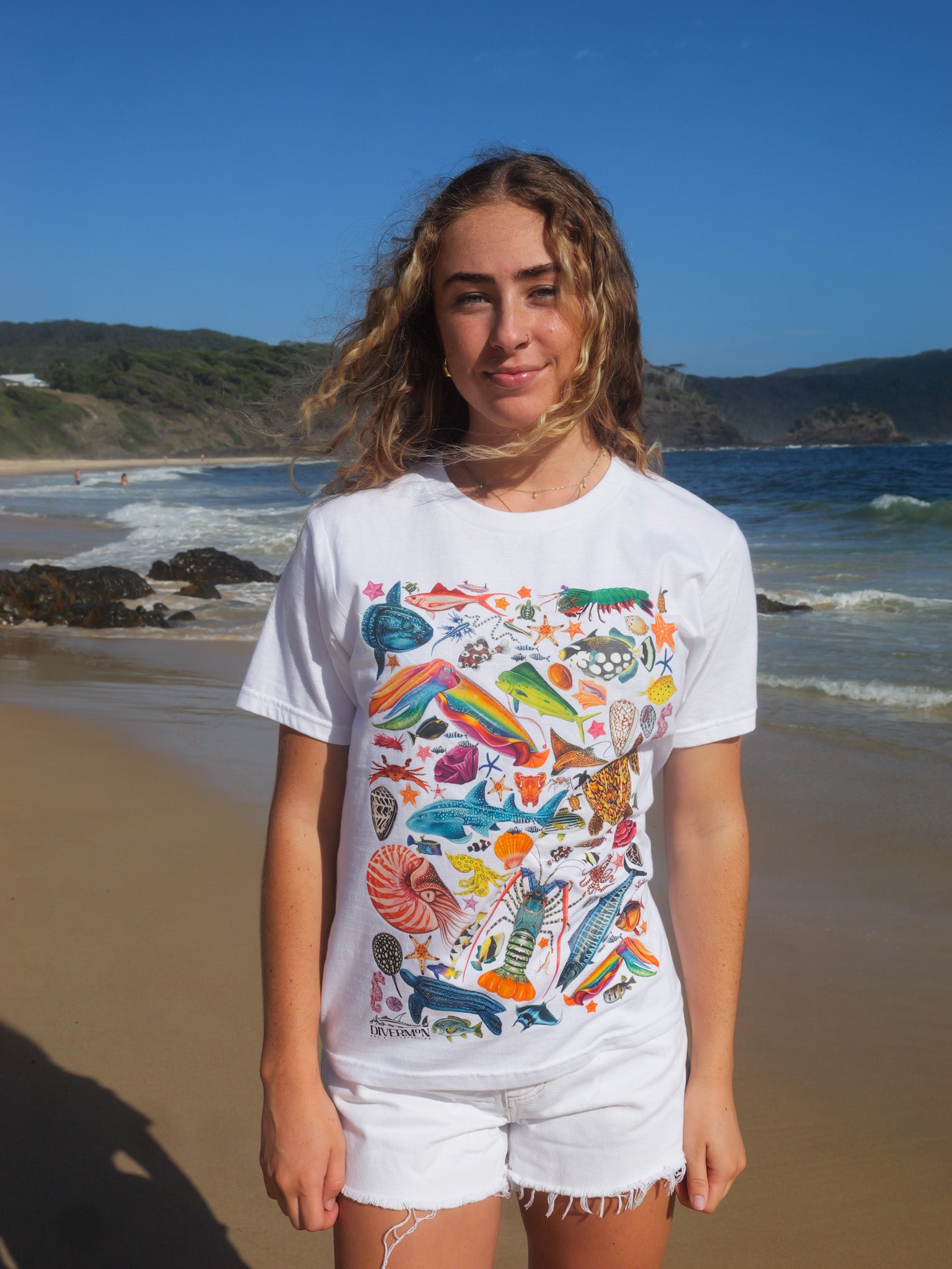 Divermon Rainbow t-shirt back design close up Divermon Art ocean print