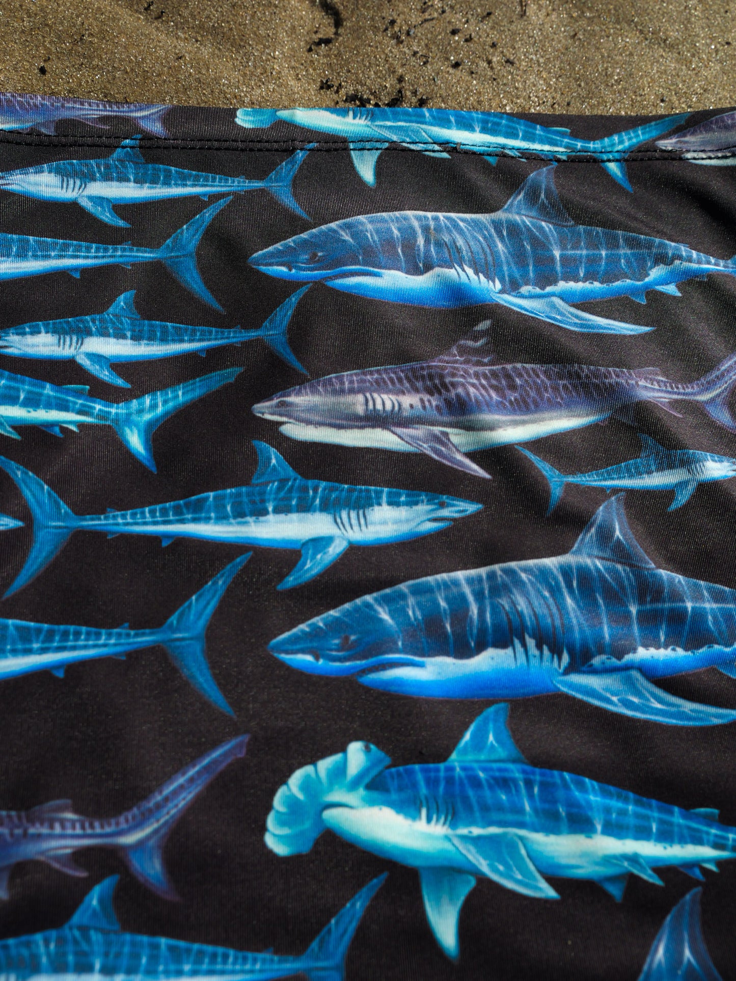 SHARKS BLACK GAITER
