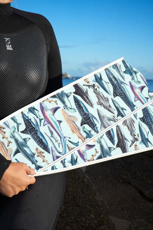 SHARK WEEK WHITE CARBON FIBRE FREEDIVING FINS - LIMITED EDITION