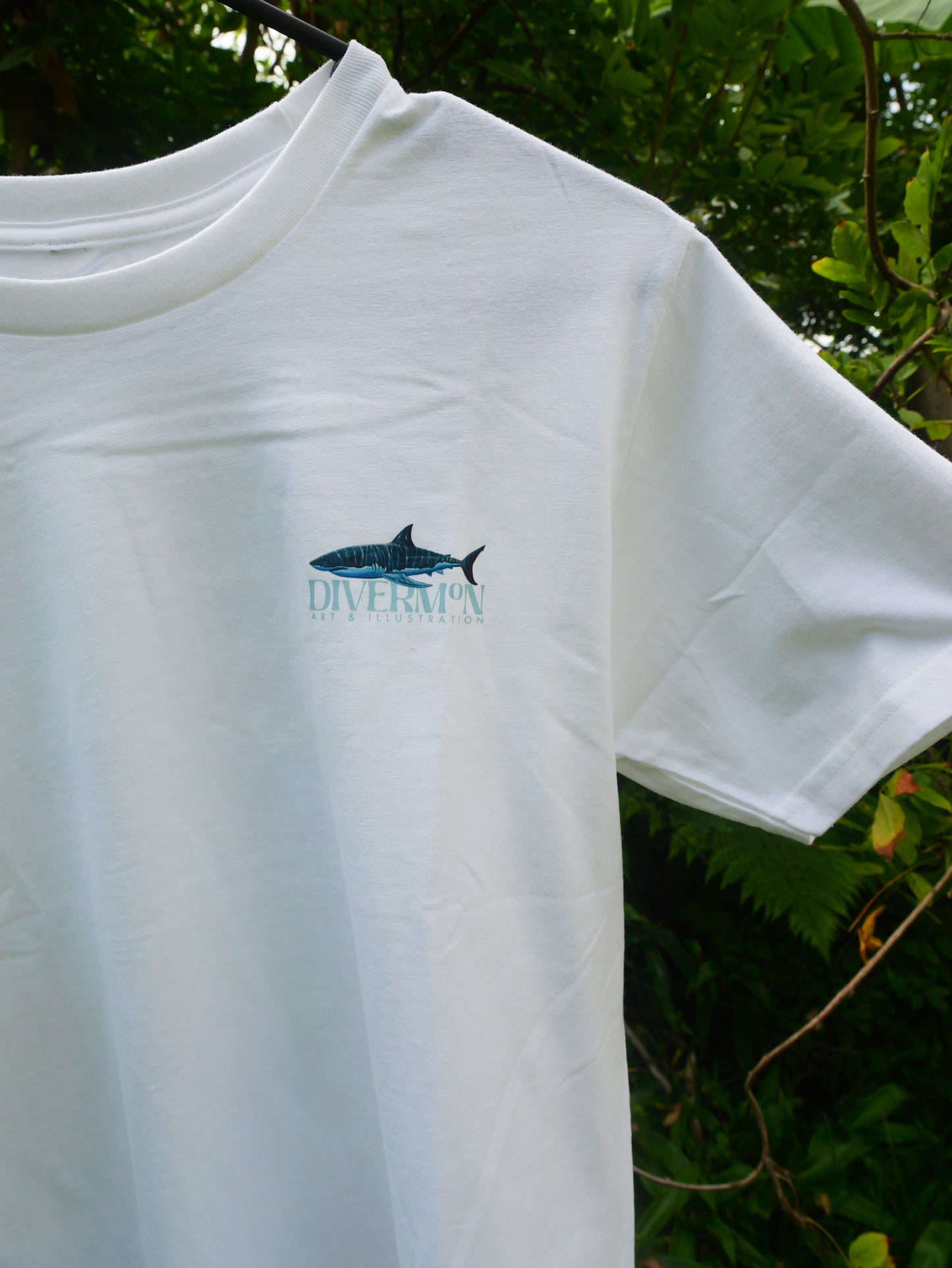 SHARKS WHITE UNISEX T-SHIRT