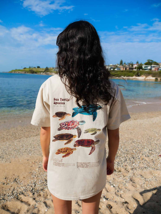 SIDE TURTLE UNISEX T-SHIRT