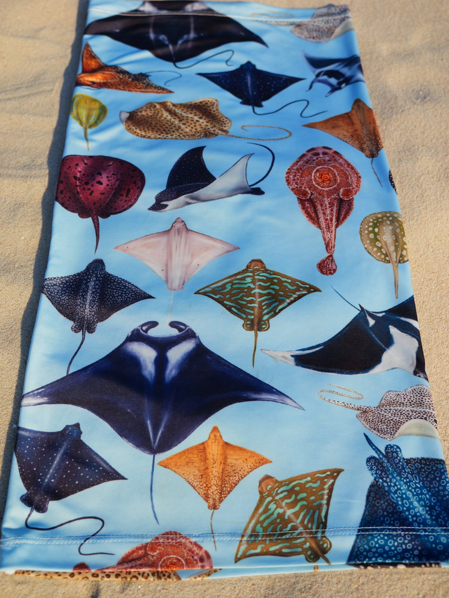 RAYS LIGHT BLUE UV GAITER HEADWEAR
